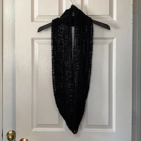 Black Crocheted Crochet Gothic Goth Eternity Infinity Scarf - Picture 5 of 8